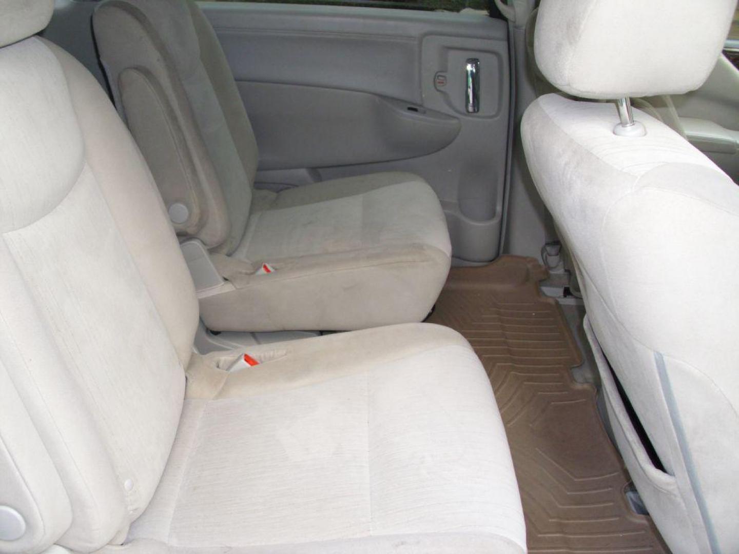 2017 BROWN NISSAN QUEST S (JN8AE2KPXH9) with an 3.5L engine, Continuously Variable transmission, located at 12019 San Pedro Avenue, San Antonio, TX, 78216, (208) 269-7240, 29.550915, -98.491142 - Photo#13