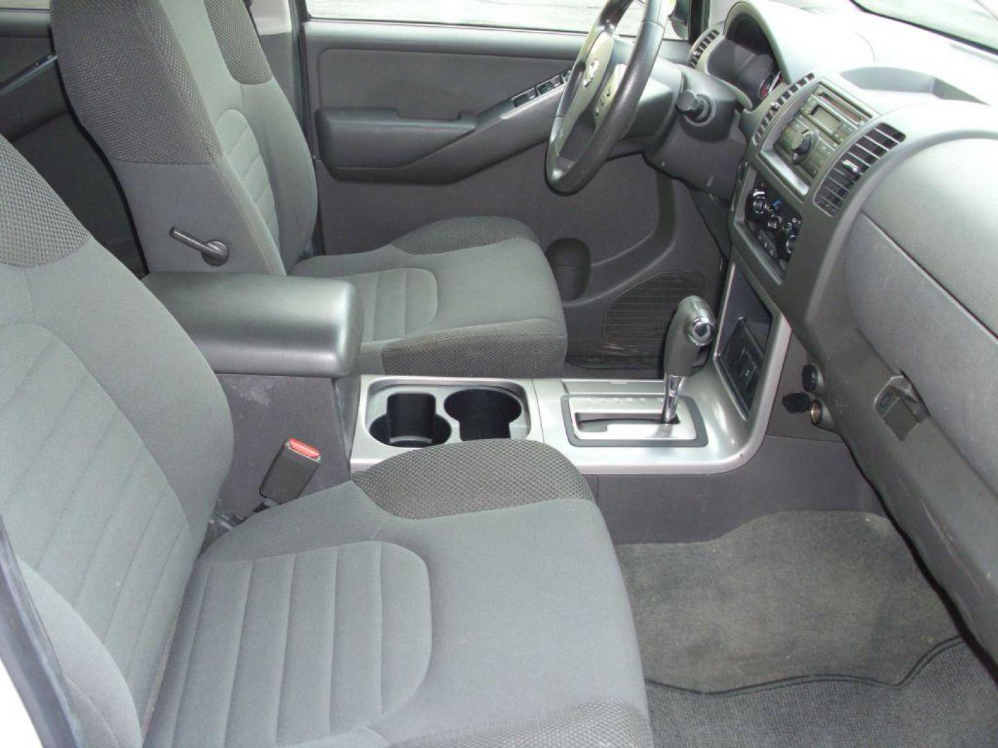2008 WHITE NISSAN PATHFINDER S (5N1AR18U28C) with an 4.0L engine, Continuously Variable transmission, located at 12019 San Pedro Avenue, San Antonio, TX, 78216, (208) 269-7240, 29.550915, -98.491142 - We provide financing options through various third-party Credit Unions and Auto Finance Companies, including RBFCU, USAA, SSFCU, Pen Fed, Navy Fed, Credit Human Credit Union of Texas, and most other credit unions. We also work with major banks such as Capital One and Broadway Bank. Payment methods a - Photo#6