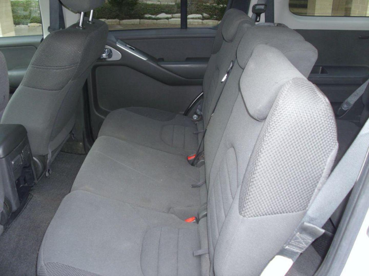 2008 WHITE NISSAN PATHFINDER S (5N1AR18U28C) with an 4.0L engine, Continuously Variable transmission, located at 12019 San Pedro Avenue, San Antonio, TX, 78216, (208) 269-7240, 29.550915, -98.491142 - We provide financing options through various third-party Credit Unions and Auto Finance Companies, including RBFCU, USAA, SSFCU, Pen Fed, Navy Fed, Credit Human Credit Union of Texas, and most other credit unions. We also work with major banks such as Capital One and Broadway Bank. Payment methods a - Photo#12