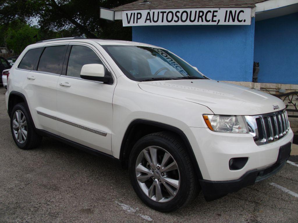 photo of 2012 JEEP GRAND CHEROKEE LAREDO