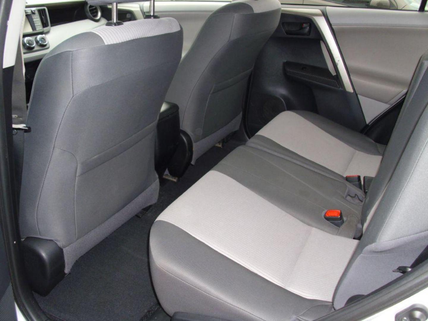 2013 SILVER TOYOTA RAV4 LE (2T3BFREV1DW) with an 2.5L engine, Automatic transmission, located at 12019 San Pedro Avenue, San Antonio, TX, 78216, (208) 269-7240, 29.550915, -98.491142 - GREAT 4WD/AWD VEHICLE !! NO Accidents or Damages!! Only 2 Previous Owners, Bluetooth Technology, Cloth Seats, Rear View Camera, Running Boards, Air Conditioning; Power Windows; Power Locks; Power Steering; Tilt Wheel; AM/FM CD/MP3; Immobilizer; Keyless Entry; Alarm; Daytime Running Lights; Dual Fron - Photo#16