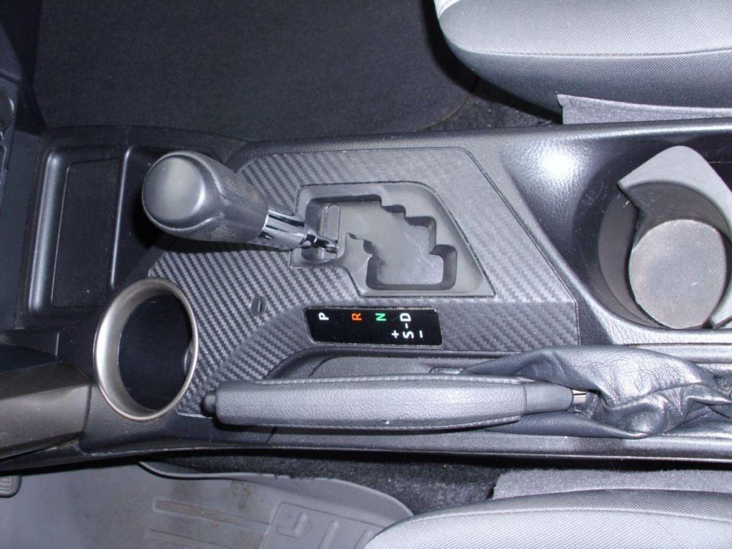 2013 SILVER TOYOTA RAV4 LE (2T3BFREV1DW) with an 2.5L engine, Automatic transmission, located at 12019 San Pedro Avenue, San Antonio, TX, 78216, (208) 269-7240, 29.550915, -98.491142 - GREAT 4WD/AWD VEHICLE !! NO Accidents or Damages!! Only 2 Previous Owners, Bluetooth Technology, Cloth Seats, Rear View Camera, Running Boards, Air Conditioning; Power Windows; Power Locks; Power Steering; Tilt Wheel; AM/FM CD/MP3; Immobilizer; Keyless Entry; Alarm; Daytime Running Lights; Dual Fron - Photo#20