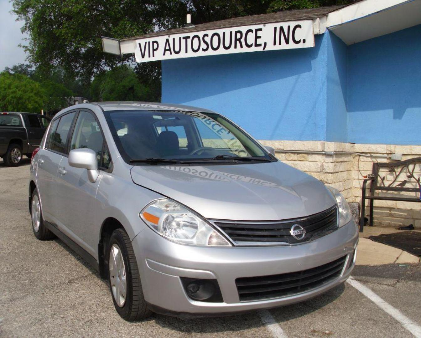 2010 SILVER NISSAN VERSA S (3N1BC1CP7AL) with an 1.8L engine, Automatic transmission, located at 12019 San Pedro Avenue, San Antonio, TX, 78216, (208) 269-7240, 29.550915, -98.491142 - We provide financing options through various third-party Credit Unions and Auto Finance Companies, including RBFCU, USAA, SSFCU, Pen Fed, Navy Fed, Credit Human Credit Union of Texas, and most other credit unions. We also work with major banks such as Capital One and Broadway Bank. Payment methods a - Photo#0