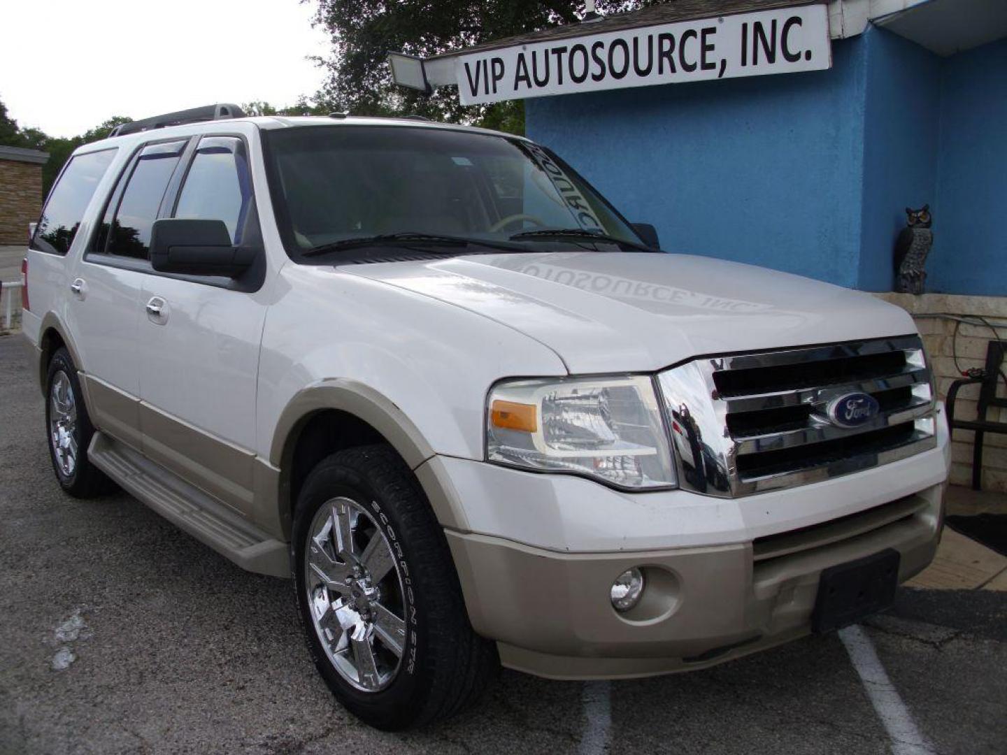 2010 WHITE FORD EXPEDITION EDDIE BAUER (1FMJU1H58AE) with an 5.4L engine, Automatic transmission, located at 12019 San Pedro Avenue, San Antonio, TX, 78216, (208) 269-7240, 29.550915, -98.491142 - We provide financing options through various third-party Credit Unions and Auto Finance Companies, including RBFCU, USAA, SSFCU, Pen Fed, Navy Fed, Credit Human Credit Union of Texas, and most other credit unions. We also work with major banks such as Capital One and Broadway Bank. Payment methods a - Photo#4
