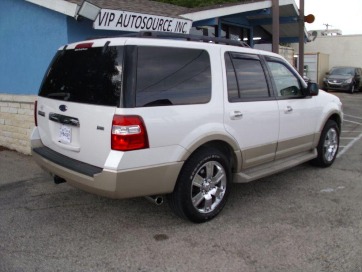 2010 WHITE FORD EXPEDITION EDDIE BAUER (1FMJU1H58AE) with an 5.4L engine, Automatic transmission, located at 12019 San Pedro Avenue, San Antonio, TX, 78216, (208) 269-7240, 29.550915, -98.491142 - We provide financing options through various third-party Credit Unions and Auto Finance Companies, including RBFCU, USAA, SSFCU, Pen Fed, Navy Fed, Credit Human Credit Union of Texas, and most other credit unions. We also work with major banks such as Capital One and Broadway Bank. Payment methods a - Photo#5