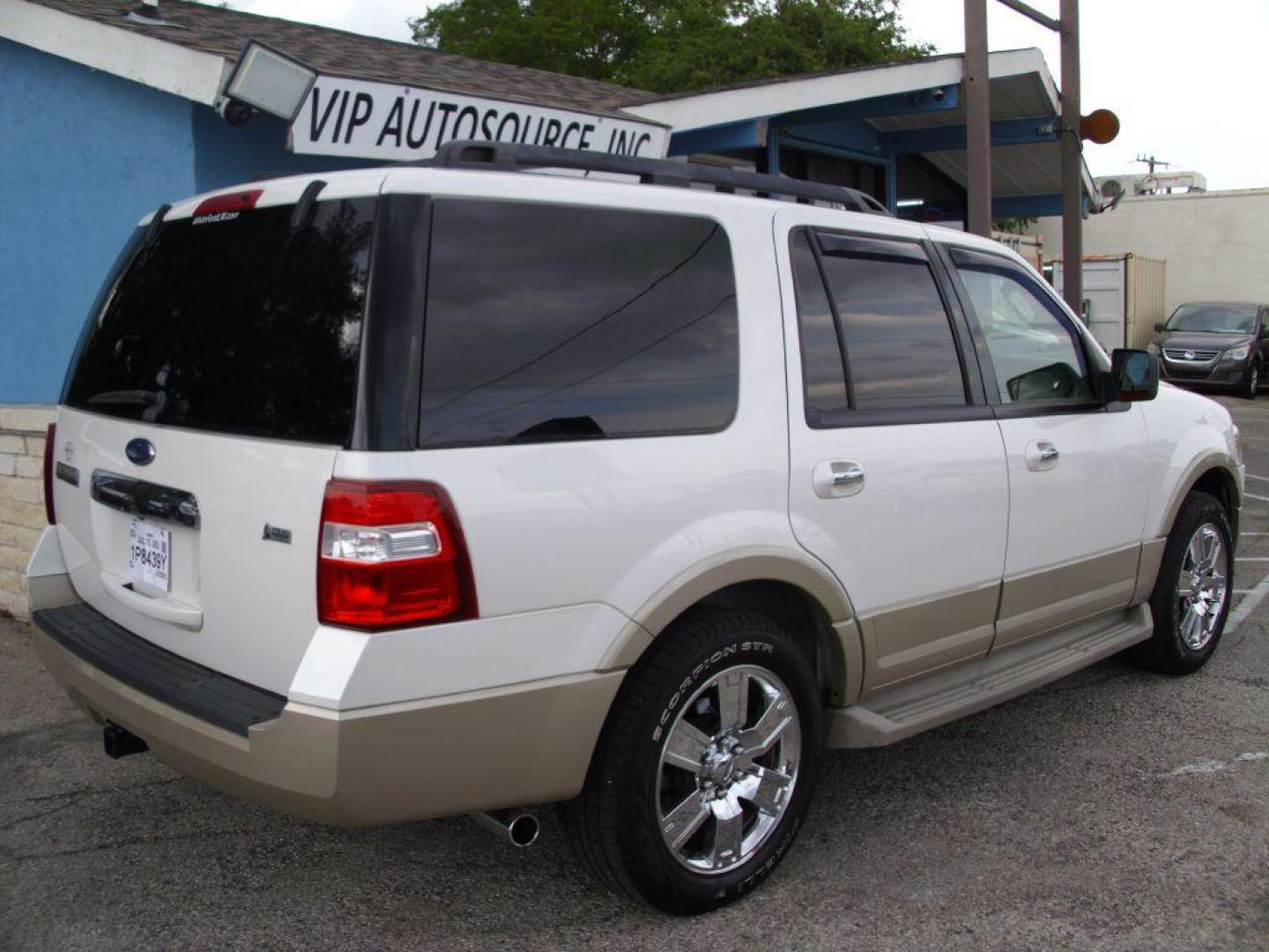 2010 WHITE FORD EXPEDITION EDDIE BAUER (1FMJU1H58AE) with an 5.4L engine, Automatic transmission, located at 12019 San Pedro Avenue, San Antonio, TX, 78216, (208) 269-7240, 29.550915, -98.491142 - We provide financing options through various third-party Credit Unions and Auto Finance Companies, including RBFCU, USAA, SSFCU, Pen Fed, Navy Fed, Credit Human Credit Union of Texas, and most other credit unions. We also work with major banks such as Capital One and Broadway Bank. Payment methods a - Photo#6