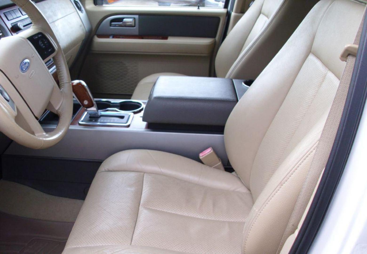 2010 WHITE FORD EXPEDITION EDDIE BAUER (1FMJU1H58AE) with an 5.4L engine, Automatic transmission, located at 12019 San Pedro Avenue, San Antonio, TX, 78216, (208) 269-7240, 29.550915, -98.491142 - We provide financing options through various third-party Credit Unions and Auto Finance Companies, including RBFCU, USAA, SSFCU, Pen Fed, Navy Fed, Credit Human Credit Union of Texas, and most other credit unions. We also work with major banks such as Capital One and Broadway Bank. Payment methods a - Photo#10