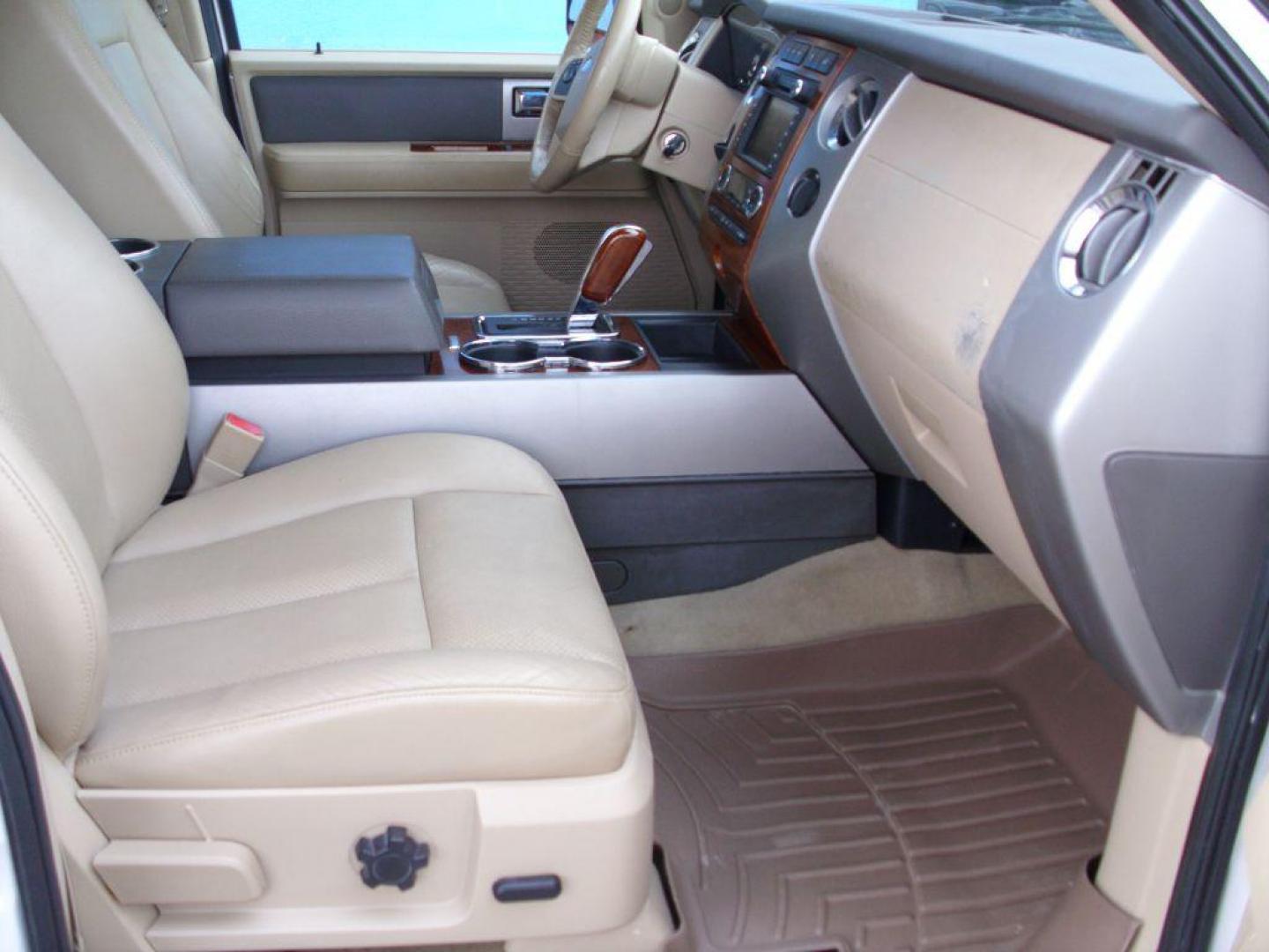 2010 WHITE FORD EXPEDITION EDDIE BAUER (1FMJU1H58AE) with an 5.4L engine, Automatic transmission, located at 12019 San Pedro Avenue, San Antonio, TX, 78216, (208) 269-7240, 29.550915, -98.491142 - We provide financing options through various third-party Credit Unions and Auto Finance Companies, including RBFCU, USAA, SSFCU, Pen Fed, Navy Fed, Credit Human Credit Union of Texas, and most other credit unions. We also work with major banks such as Capital One and Broadway Bank. Payment methods a - Photo#12