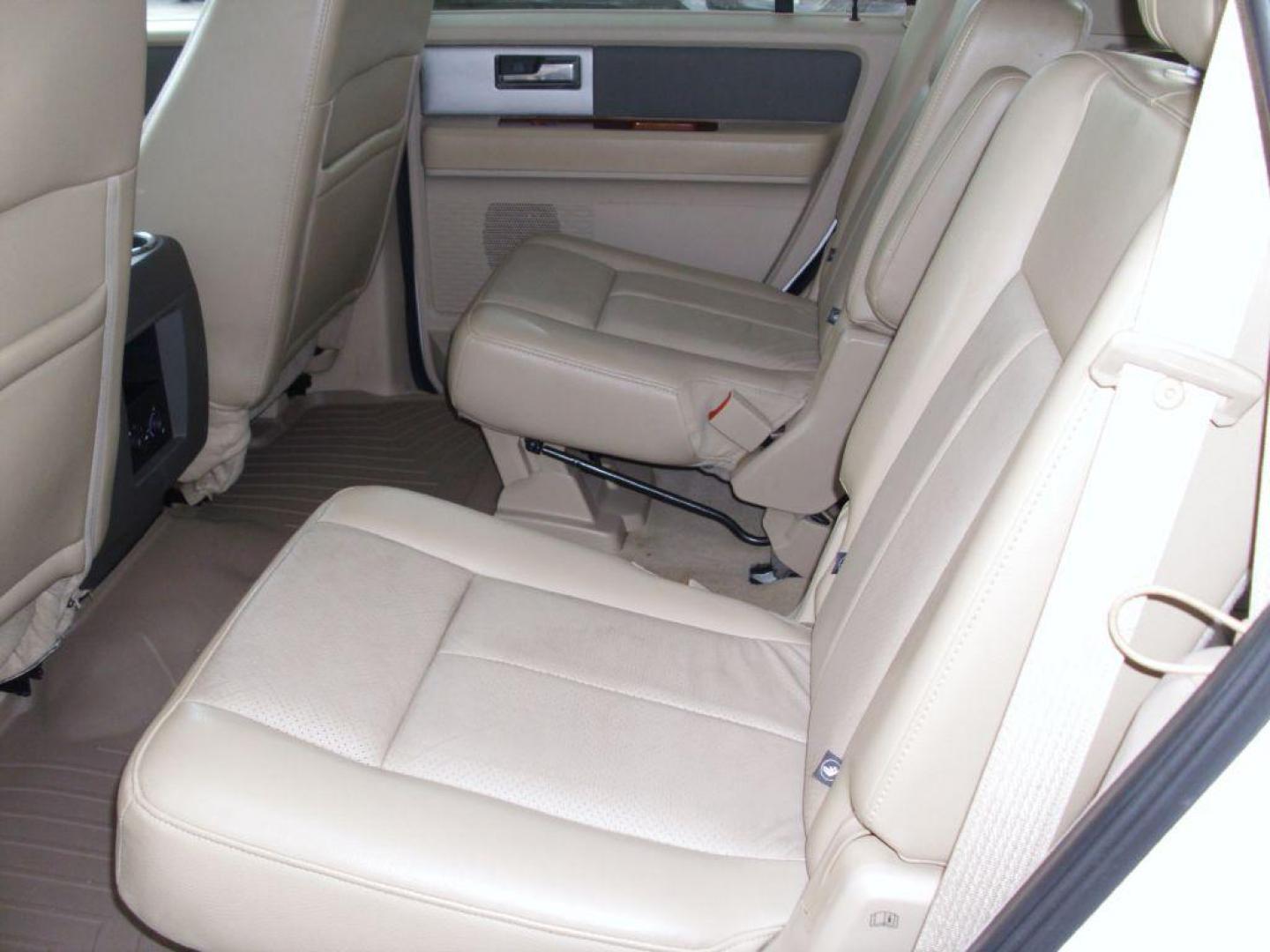 2010 WHITE FORD EXPEDITION EDDIE BAUER (1FMJU1H58AE) with an 5.4L engine, Automatic transmission, located at 12019 San Pedro Avenue, San Antonio, TX, 78216, (208) 269-7240, 29.550915, -98.491142 - We provide financing options through various third-party Credit Unions and Auto Finance Companies, including RBFCU, USAA, SSFCU, Pen Fed, Navy Fed, Credit Human Credit Union of Texas, and most other credit unions. We also work with major banks such as Capital One and Broadway Bank. Payment methods a - Photo#23