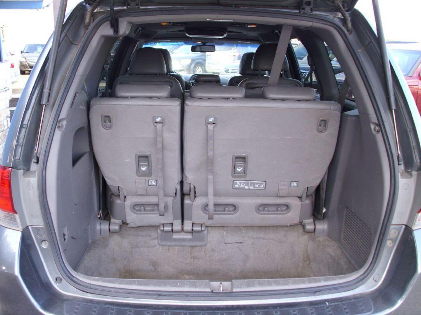 2010 GRAY HONDA ODYSSEY EXL (5FNRL3H60AB) with an 3.5L engine, Automatic transmission, San Antonio, TX, 78216, (208) 269-7240, 29.424601, -98.495140 - Photo#28