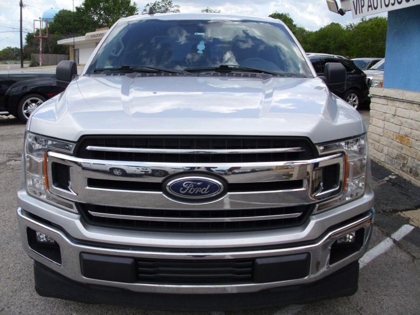2019 GRAY FORD F150 SUPERCREW (1FTEW1C51KK) with an 5.0L engine, Automatic transmission, San Antonio, TX, 78216, (208) 269-7240, 29.424601, -98.495140 - We provide financing options through various third-party Credit Unions and Auto Finance Companies, including RBFCU, USAA, SSFCU, Pen Fed, Navy Fed, Credit Human Credit Union of Texas, and most other credit unions. We also work with major banks such as Capital One and Broadway Bank. Payment methods a - Photo#3