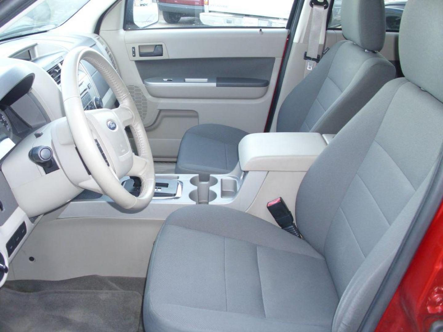 2009 RED FORD ESCAPE XLT (1FMCU93G29K) with an 3.0L engine, Automatic transmission, located at 2215 Harry Wurzbach Rd , San Antonio, TX, 78209, (208) 269-7240, 29.491415, -98.432098 - 4WD/AWD; ALLOY WHEELS- NO ACCIDENTS OR DAMAGES REPORTED! Cloth Seats; Satellite Radio ready; Air Conditioning; Power Windows; Power Locks; Power Steering; Tilt Wheel; Satellite; AM/FM CD/MP3; Immobilizer; Keyless Entry; Alarm; Available; Dual Airbags Front Head and Side; Active Seatbelts; Passenger - Photo#6