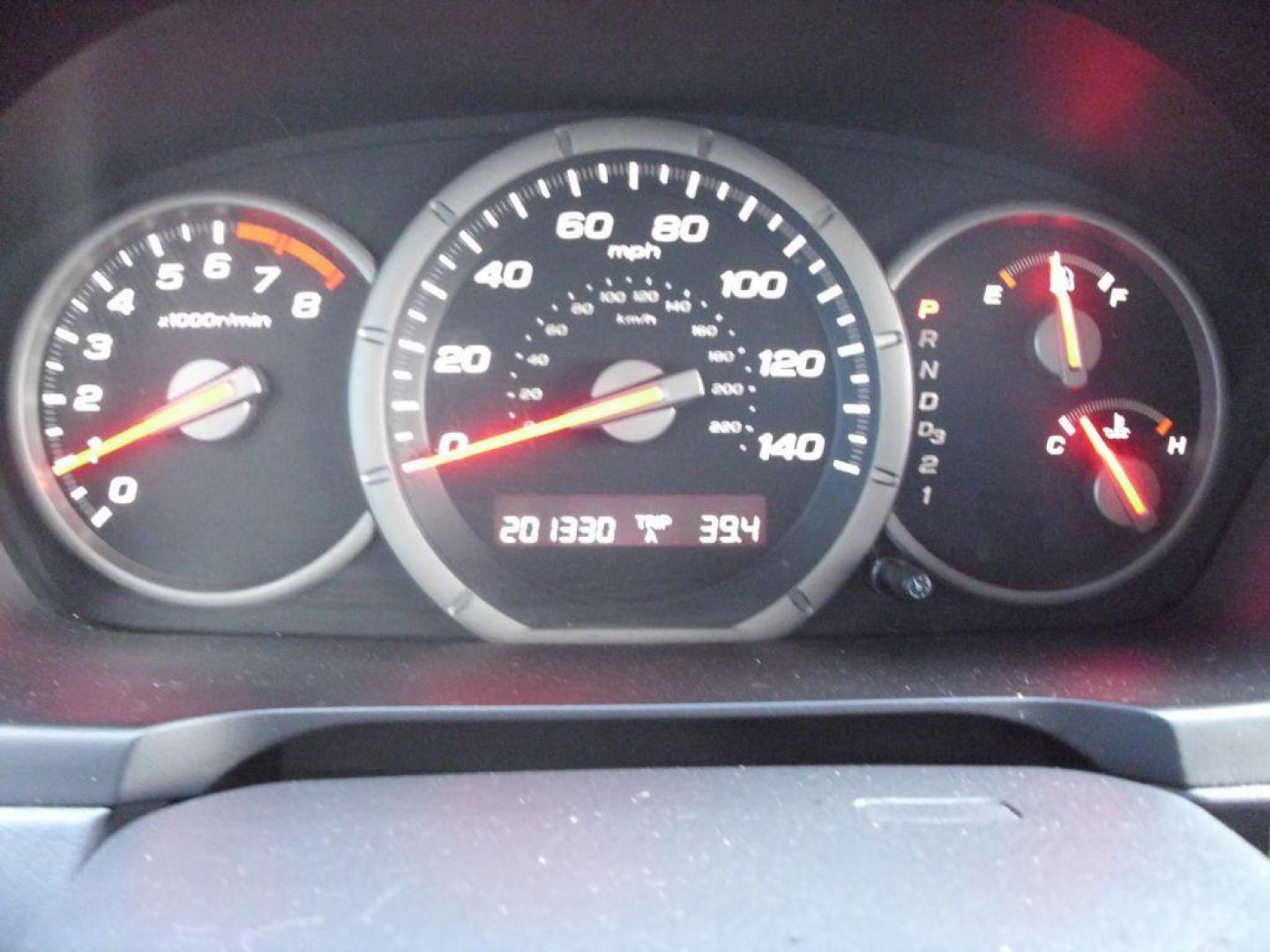 2007 GRAY HONDA PILOT EXL (2HKYF18777H) with an 3.5L engine, Automatic transmission, located at 2215 Harry Wurzbach Rd , San Antonio, TX, 78209, (208) 269-7240, 29.491415, -98.432098 - GREAT VEHICLE FOR ROAD TRIPS! 4WD/AWD- ALLOY WHEELS- FOLD AWAY THIRD ROW! ONE OWNER!! Front Seat Heaters; Leather Seats; Navigation System; Rear View Camera; Sunroof(s); Air Conditioning; Power Windows; Power Locks; Power Steering; Tilt Wheel; AM/FM CD; Satellite; AM/FM CD/DVD; Immobilizer; Keyless - Photo#9