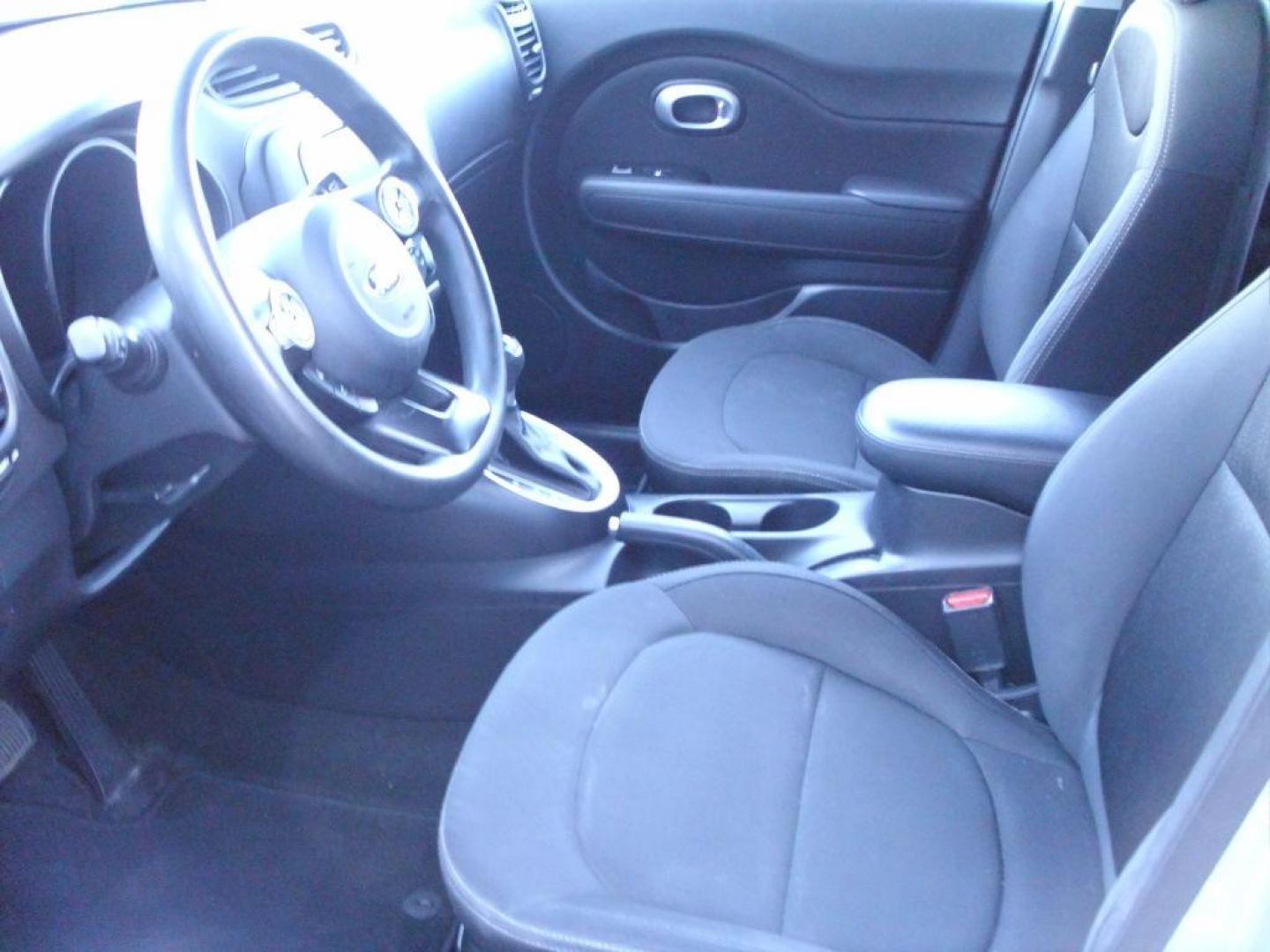 2018 GRAY KIA SOUL (KNDJN2A27J7) with an 1.6L engine, Automatic transmission, located at 12019 San Pedro Ave., San Antonio, TX, 78216, (208) 269-7240, 29.545015, -98.490662 - We provide financing options through various third-party Credit Unions and Auto Finance Companies, including RBFCU, USAA, SSFCU, Pen Fed, Navy Fed, Credit Human Credit Union of Texas, and most other credit unions. We also work with major banks such as Capital One and Broadway Bank. Payment methods a - Photo#7