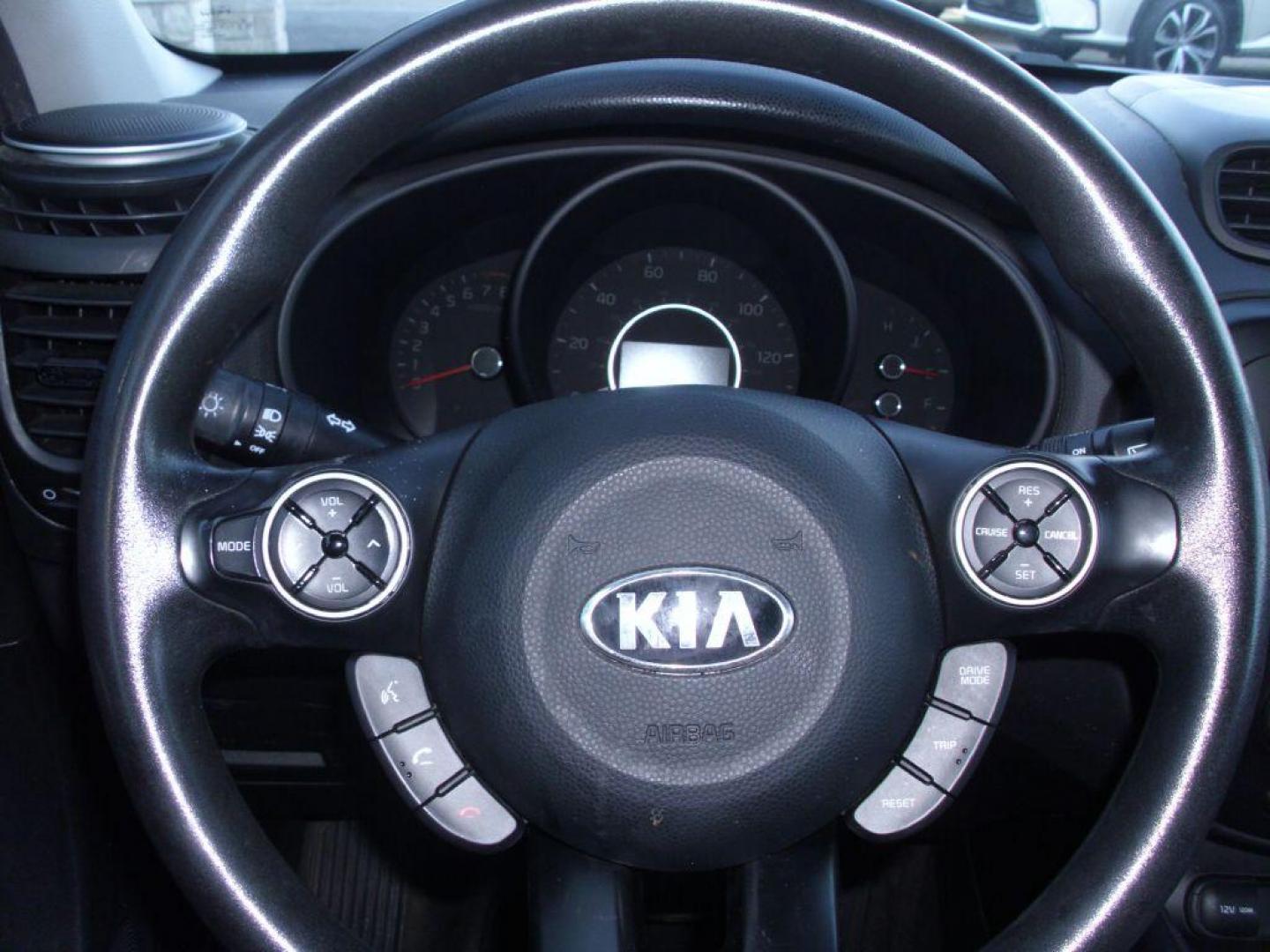 2018 GRAY KIA SOUL (KNDJN2A27J7) with an 1.6L engine, Automatic transmission, located at 12019 San Pedro Ave., San Antonio, TX, 78216, (208) 269-7240, 29.545015, -98.490662 - We provide financing options through various third-party Credit Unions and Auto Finance Companies, including RBFCU, USAA, SSFCU, Pen Fed, Navy Fed, Credit Human Credit Union of Texas, and most other credit unions. We also work with major banks such as Capital One and Broadway Bank. Payment methods a - Photo#12