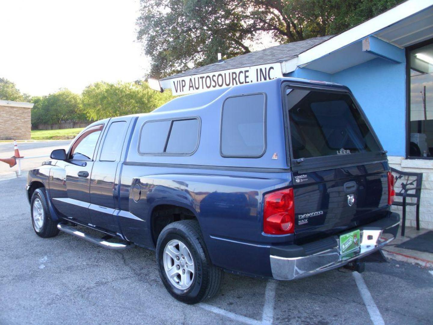 2006 BLUE DODGE DAKOTA SLT (1D7HE42KX6S) with an 3.7L engine, Automatic transmission, located at 2215 Harry Wurzbach Rd , San Antonio, TX, 78209, (208) 269-7240, 29.491415, -98.432098 - GREAT TRUCK WITH A BED COVER AND A BED LINER!! Automatic Transmission, Alloy Wheels, Bed Liner, Cloth Seats, Cruise Control, Air Conditioning; Power Windows; Power Mirrors, Power Seat(s), Tow Hitch, Power Locks; Power Steering; Tilt Wheel; AM/FM CD; Passive sentry key; Available; Dual Front Air Bag; - Photo#9