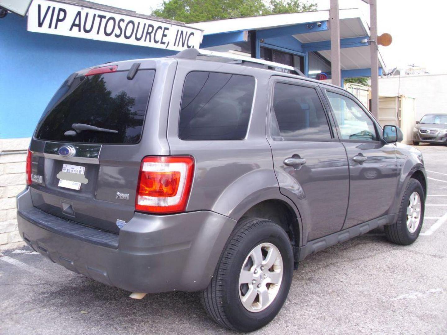 2012 GRAY FORD ESCAPE LIMITED (1FMCU0EG9CK) with an 3.0L engine, Automatic transmission, located at 2215 Harry Wurzbach Rd , San Antonio, TX, 78209, (208) 269-7240, 29.491415, -98.432098 - ONE OWNER - Front Seat Heaters, Bluetooth Technology, Alloy Wheels, Leather Seats, Sunroof(s), Air Conditioning; Power Windows; Power Locks; Power Steering; Tilt Wheel; AM/FM CD/MP3; Satellite; AM/FM CD/DVD; Sentry Key; Keyless Entry; Alarm; Available; Dual Front Airbags; Side Airbags; Head Airbags; - Photo#4