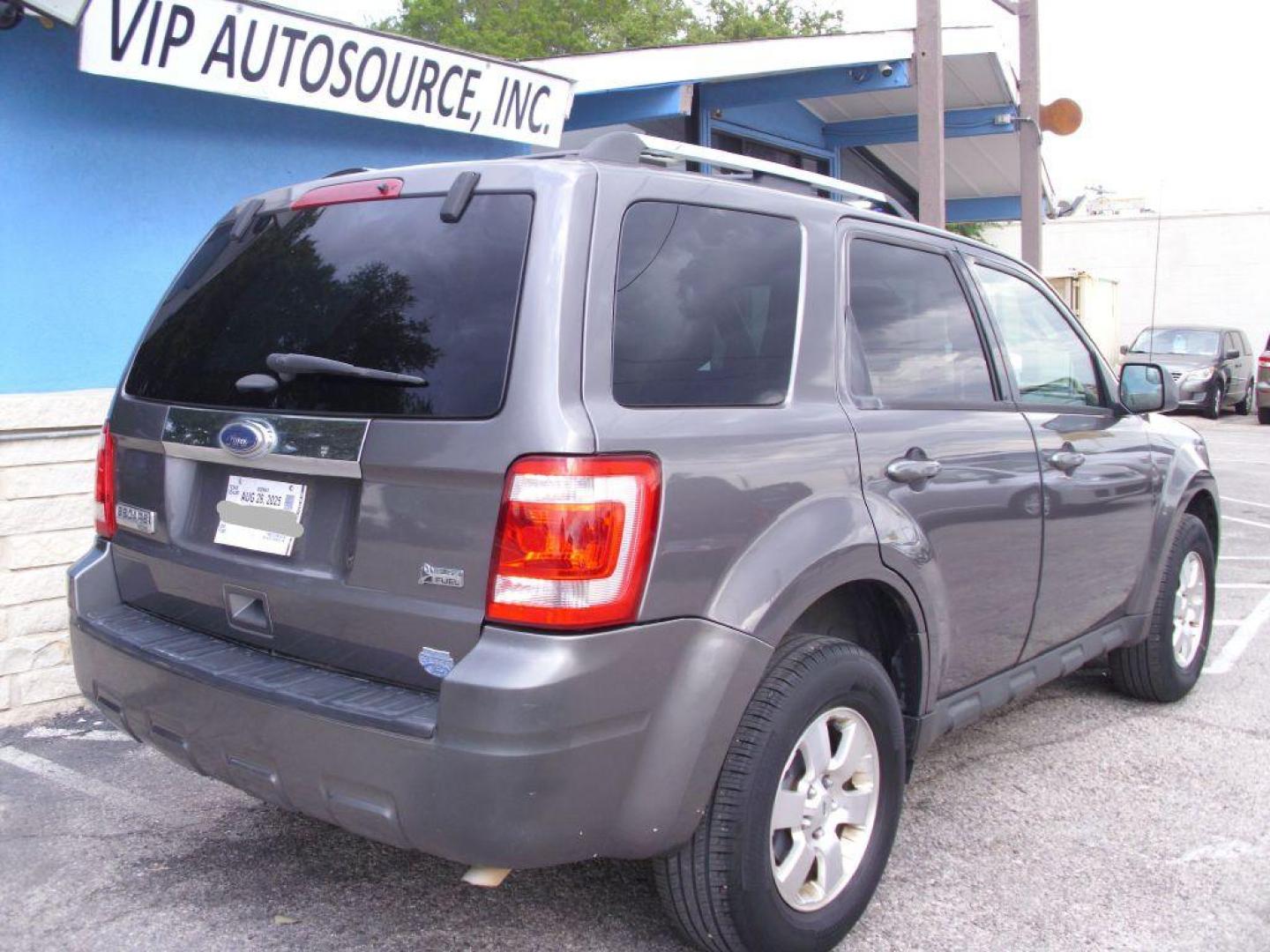 2012 GRAY FORD ESCAPE LIMITED (1FMCU0EG9CK) with an 3.0L engine, Automatic transmission, located at 2215 Harry Wurzbach Rd , San Antonio, TX, 78209, (208) 269-7240, 29.491415, -98.432098 - ONE OWNER - Front Seat Heaters, Bluetooth Technology, Alloy Wheels, Leather Seats, Sunroof(s), Air Conditioning; Power Windows; Power Locks; Power Steering; Tilt Wheel; AM/FM CD/MP3; Satellite; AM/FM CD/DVD; Sentry Key; Keyless Entry; Alarm; Available; Dual Front Airbags; Side Airbags; Head Airbags; - Photo#5