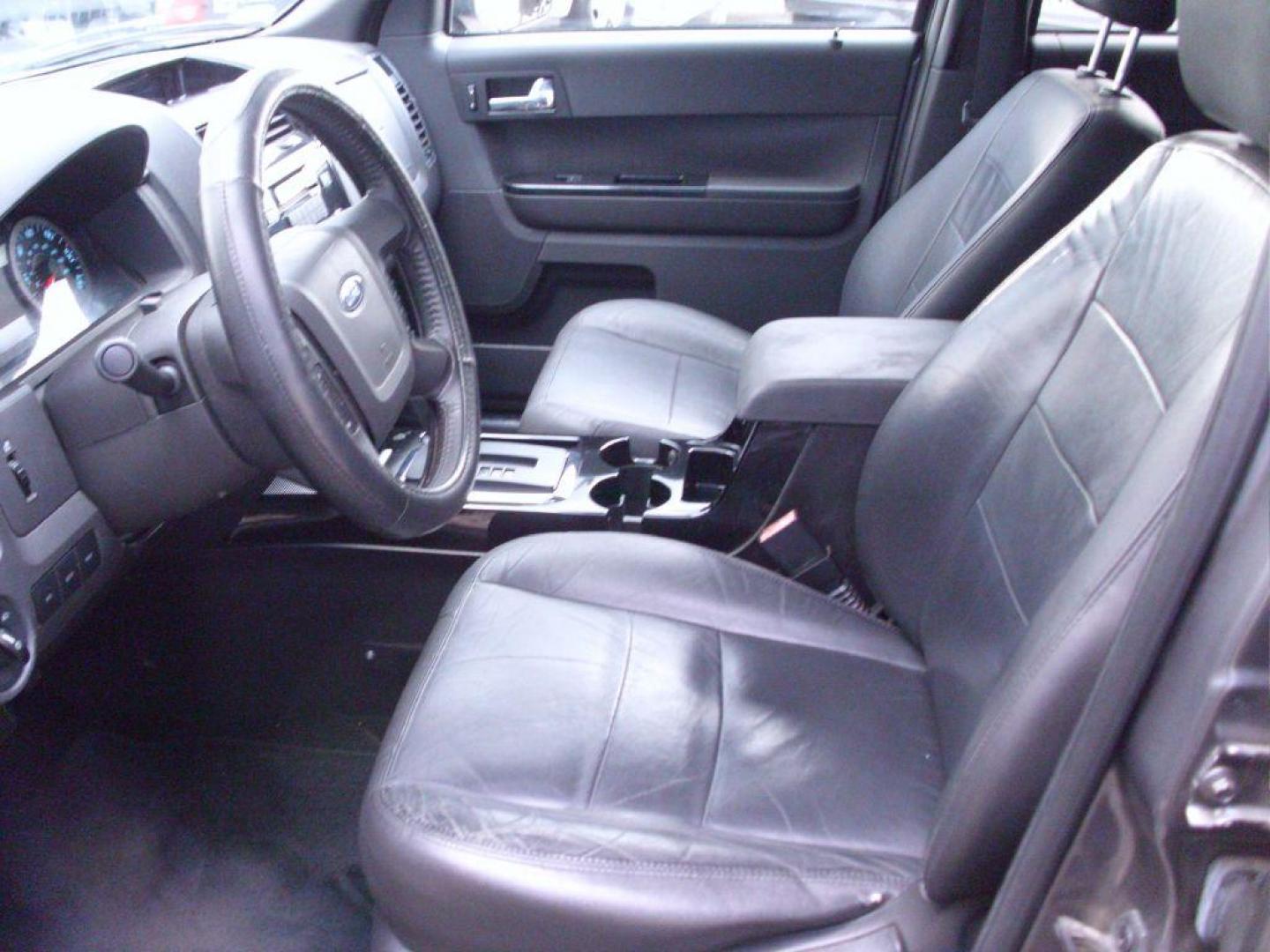 2012 GRAY FORD ESCAPE LIMITED (1FMCU0EG9CK) with an 3.0L engine, Automatic transmission, located at 2215 Harry Wurzbach Rd , San Antonio, TX, 78209, (208) 269-7240, 29.491415, -98.432098 - ONE OWNER - Front Seat Heaters, Bluetooth Technology, Alloy Wheels, Leather Seats, Sunroof(s), Air Conditioning; Power Windows; Power Locks; Power Steering; Tilt Wheel; AM/FM CD/MP3; Satellite; AM/FM CD/DVD; Sentry Key; Keyless Entry; Alarm; Available; Dual Front Airbags; Side Airbags; Head Airbags; - Photo#8