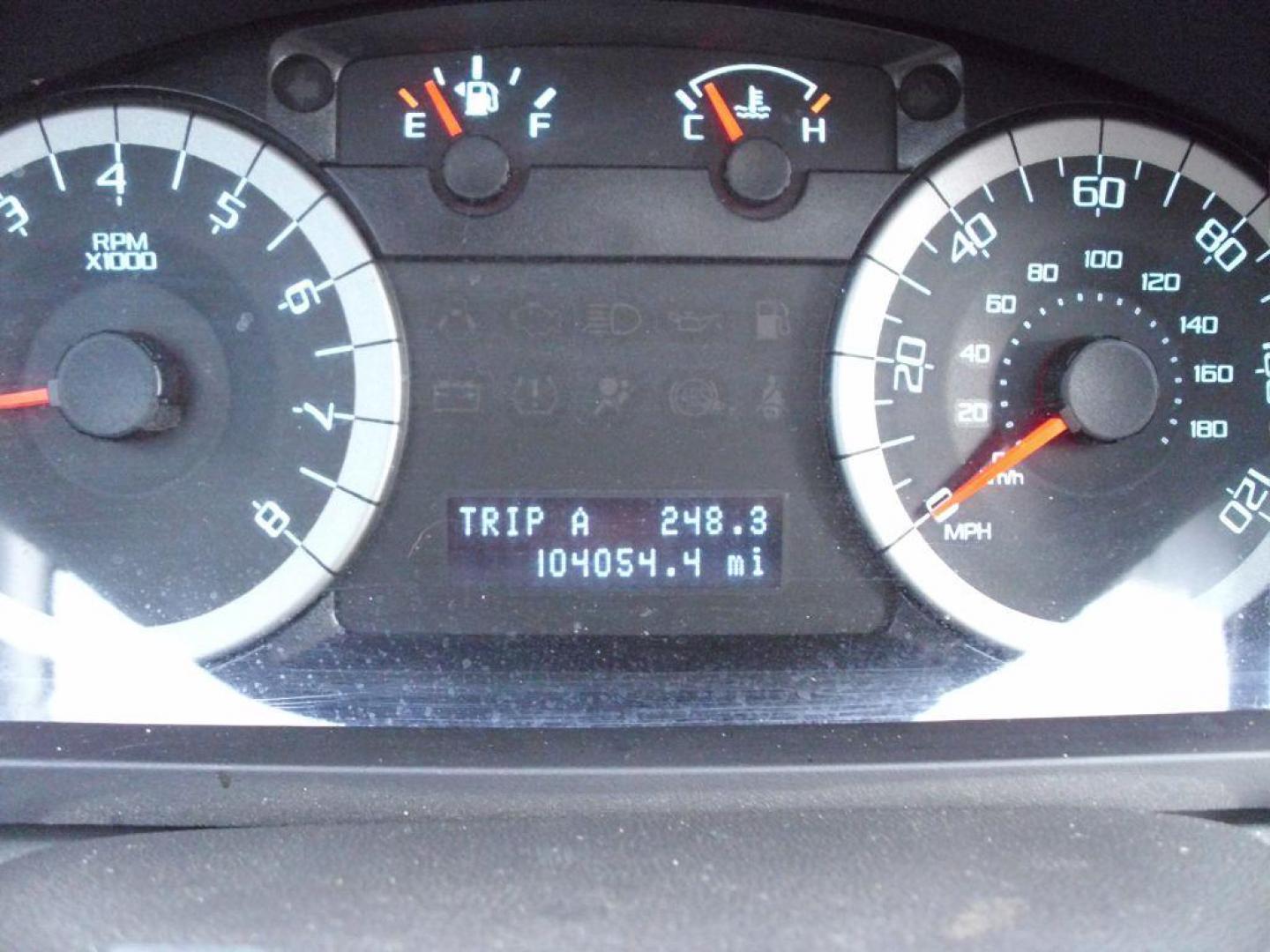 2012 GRAY FORD ESCAPE LIMITED (1FMCU0EG9CK) with an 3.0L engine, Automatic transmission, located at 2215 Harry Wurzbach Rd , San Antonio, TX, 78209, (208) 269-7240, 29.491415, -98.432098 - ONE OWNER - Front Seat Heaters, Bluetooth Technology, Alloy Wheels, Leather Seats, Sunroof(s), Air Conditioning; Power Windows; Power Locks; Power Steering; Tilt Wheel; AM/FM CD/MP3; Satellite; AM/FM CD/DVD; Sentry Key; Keyless Entry; Alarm; Available; Dual Front Airbags; Side Airbags; Head Airbags; - Photo#17