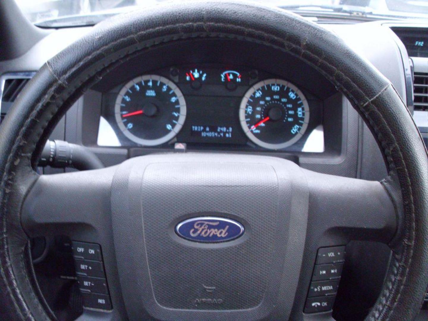 2012 GRAY FORD ESCAPE LIMITED (1FMCU0EG9CK) with an 3.0L engine, Automatic transmission, located at 2215 Harry Wurzbach Rd , San Antonio, TX, 78209, (208) 269-7240, 29.491415, -98.432098 - ONE OWNER - Front Seat Heaters, Bluetooth Technology, Alloy Wheels, Leather Seats, Sunroof(s), Air Conditioning; Power Windows; Power Locks; Power Steering; Tilt Wheel; AM/FM CD/MP3; Satellite; AM/FM CD/DVD; Sentry Key; Keyless Entry; Alarm; Available; Dual Front Airbags; Side Airbags; Head Airbags; - Photo#19