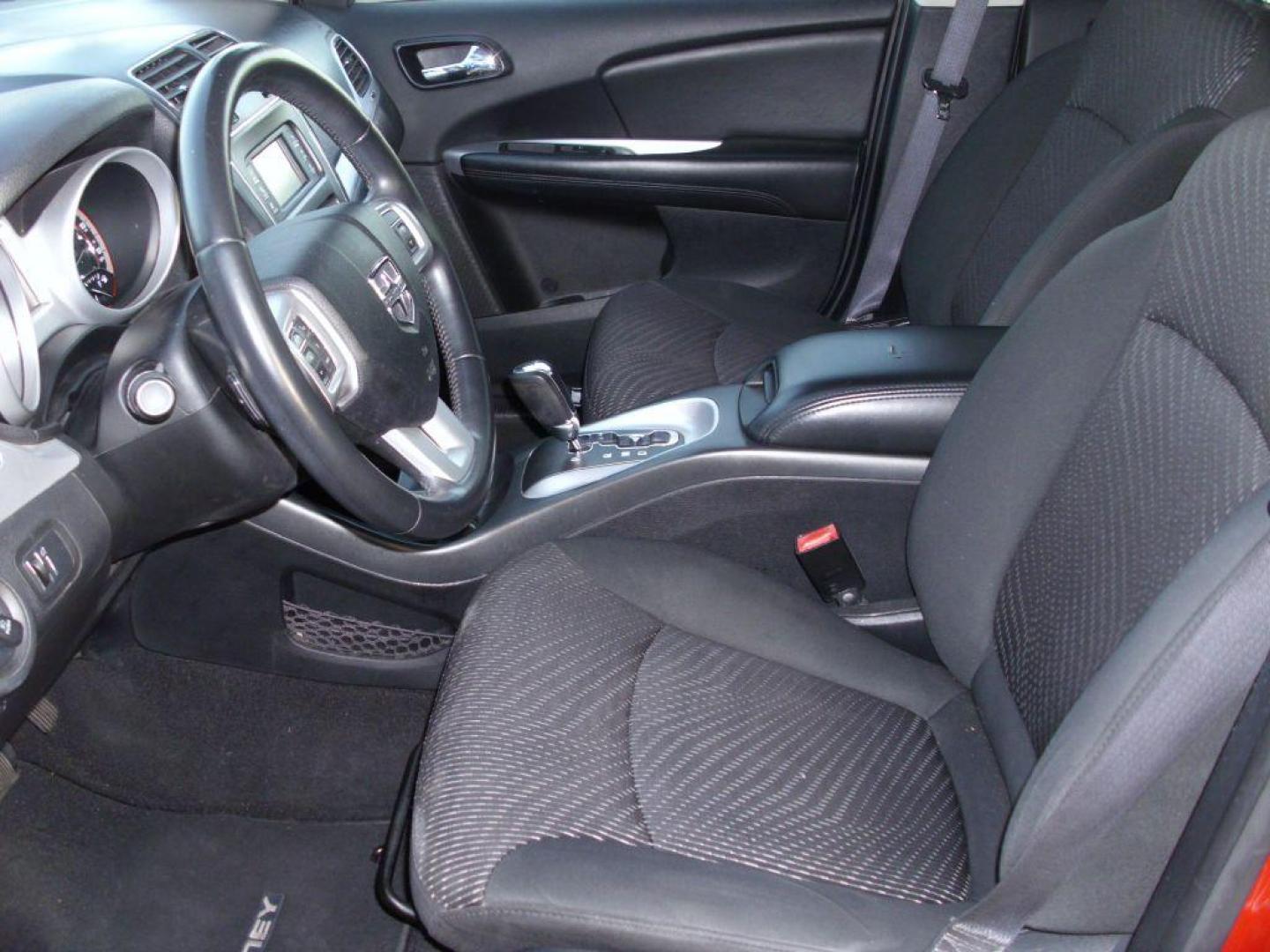 2016 RED DODGE JOURNEY (3C4PDCBB4GT) , Automatic transmission, located at 2215 Harry Wurzbach Rd , San Antonio, TX, 78209, (208) 269-7240, 29.491415, -98.432098 - ONE OWNER- THIRD ROW SEATING; Roof Rack, Traction Control; Air Conditioning; Power Door Locks; Power Steering; AM/FM Stereo; Alloy Wheels; Cruise Control; Side Air Bags; Power Seat; Power Windows; Dual Air Bags ** WE DO NOT OFFER BUY HERE PAY HERE FINANCING. or Sub-Prime credit rebuilding** - Photo#6