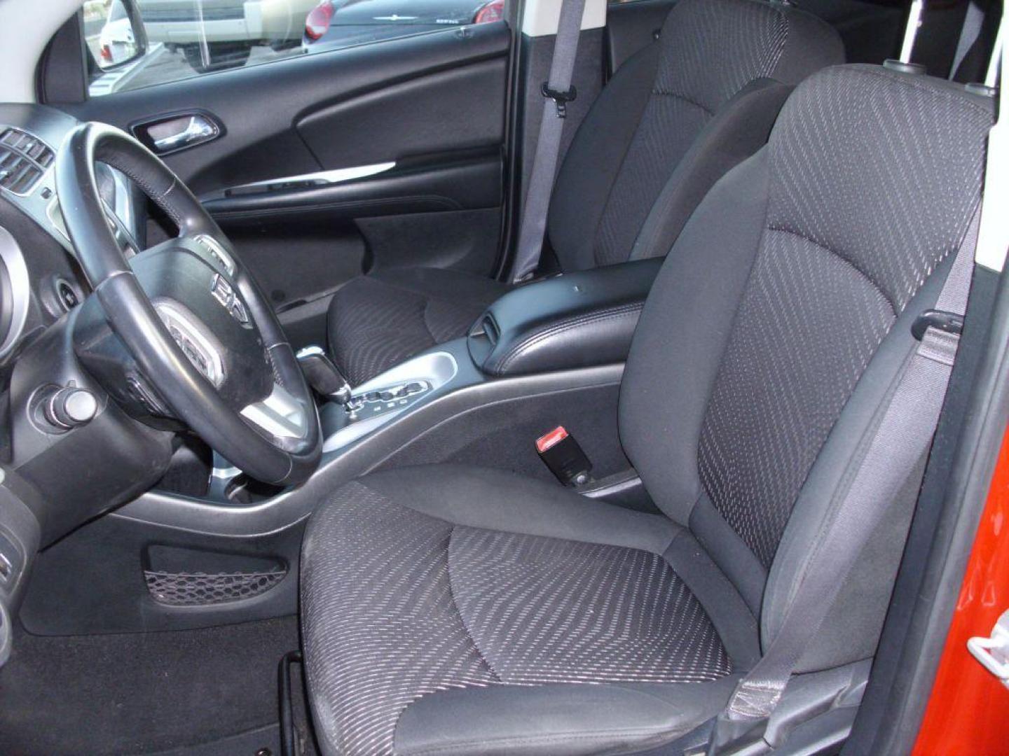 2016 RED DODGE JOURNEY (3C4PDCBB4GT) , Automatic transmission, located at 2215 Harry Wurzbach Rd , San Antonio, TX, 78209, (208) 269-7240, 29.491415, -98.432098 - ONE OWNER- THIRD ROW SEATING; Roof Rack, Traction Control; Air Conditioning; Power Door Locks; Power Steering; AM/FM Stereo; Alloy Wheels; Cruise Control; Side Air Bags; Power Seat; Power Windows; Dual Air Bags ** WE DO NOT OFFER BUY HERE PAY HERE FINANCING. or Sub-Prime credit rebuilding** - Photo#7