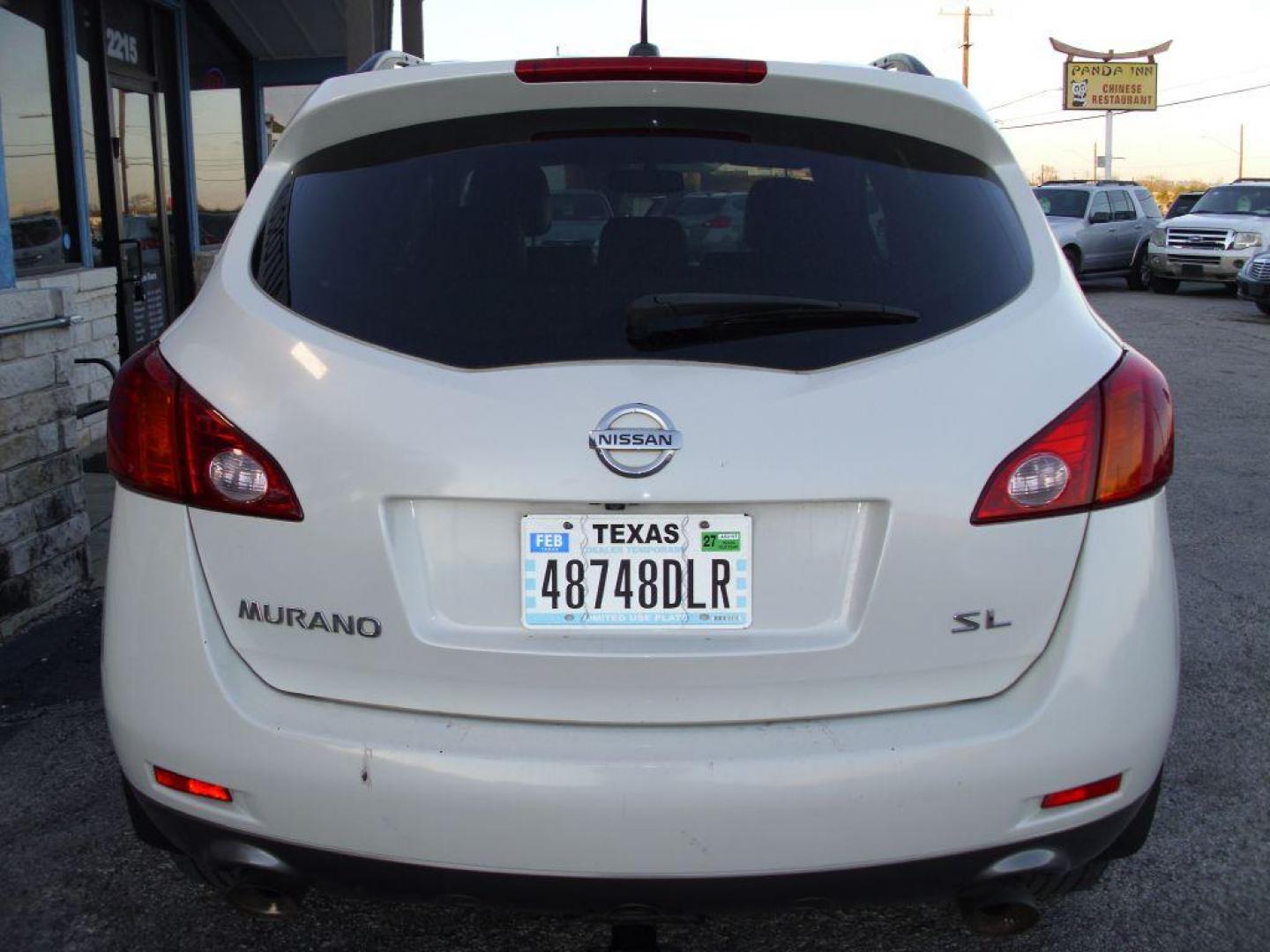 2009 WHITE NISSAN MURANO SL (JN8AZ18U09W) with an 3.5L engine, Continuously Variable transmission, located at 2215 Harry Wurzbach Rd , San Antonio, TX, 78209, (208) 269-7240, 29.491415, -98.432098 - We provide financing options through various third-party Credit Unions and Auto Finance Companies, including RBFCU, USAA, SSFCU, Pen Fed, Navy Fed, Credit Human Credit Union of Texas, and most other credit unions. We also work with major banks such as Capital One and Broadway Bank. Payment methods a - Photo#7