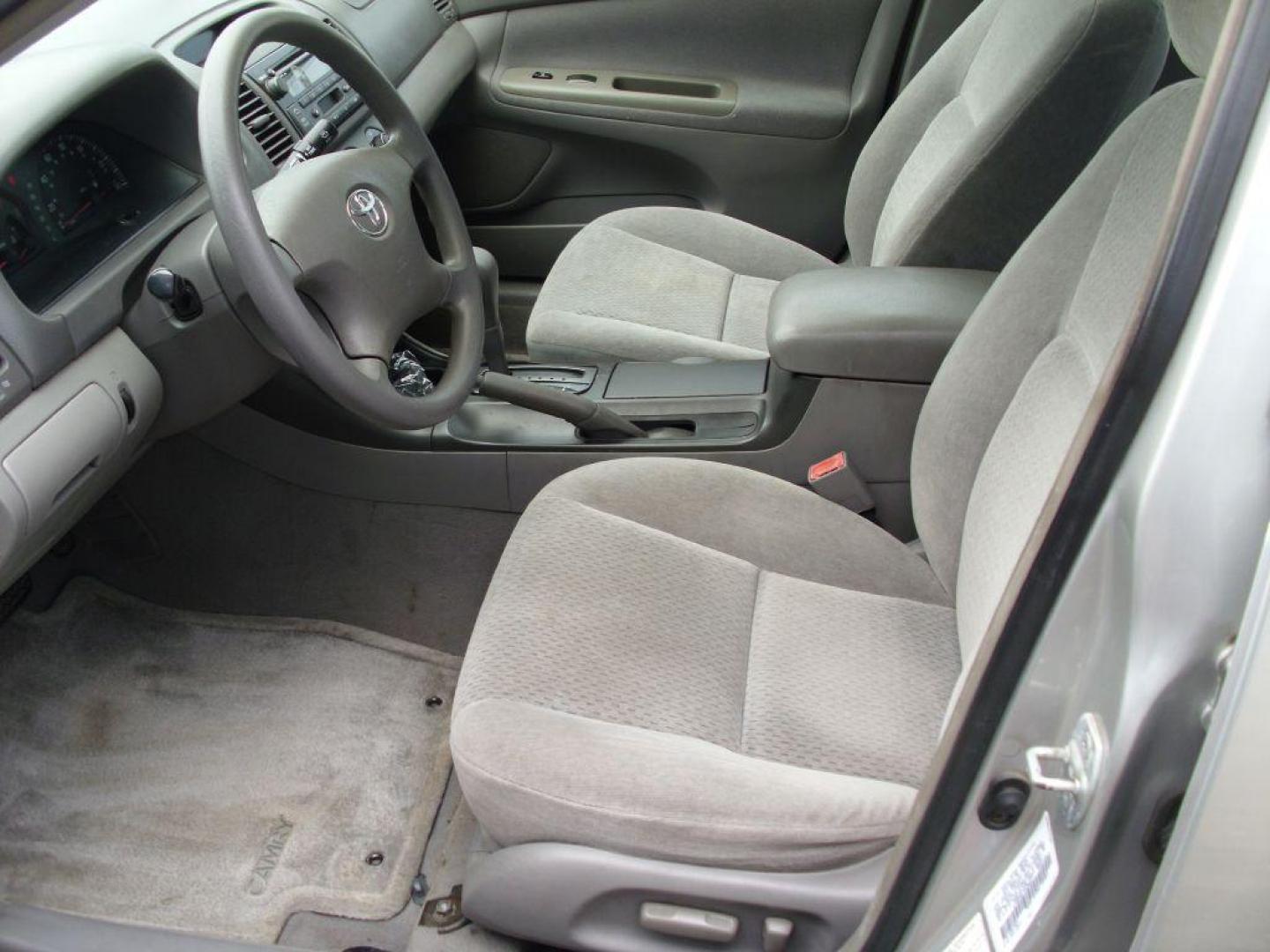 2002 SILVER TOYOTA CAMRY LE (4T1BE32K72U) with an 2.4L engine, Automatic transmission - GREAT VEHICLE WITH AUTOMATIC TRANSMISSION. Air Conditioning; Cruise Control; Sunroof(s); Cloth Seats; Rear Defroster; Power Windows; Power Locks; Power Steering; Tilt Wheel; AM/FM CD; AM/FM Cassette; Available; Dual Front Air Bag; Active Belts; All Wheel ABS We provide financing options through v - Photo#8