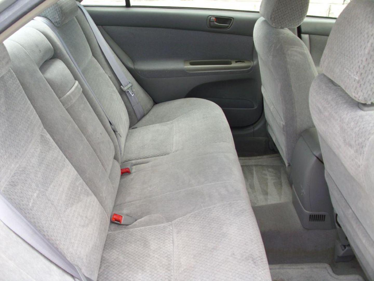 2002 SILVER TOYOTA CAMRY LE (4T1BE32K72U) with an 2.4L engine, Automatic transmission - GREAT VEHICLE WITH AUTOMATIC TRANSMISSION. Air Conditioning; Cruise Control; Sunroof(s); Cloth Seats; Rear Defroster; Power Windows; Power Locks; Power Steering; Tilt Wheel; AM/FM CD; AM/FM Cassette; Available; Dual Front Air Bag; Active Belts; All Wheel ABS We provide financing options through v - Photo#11