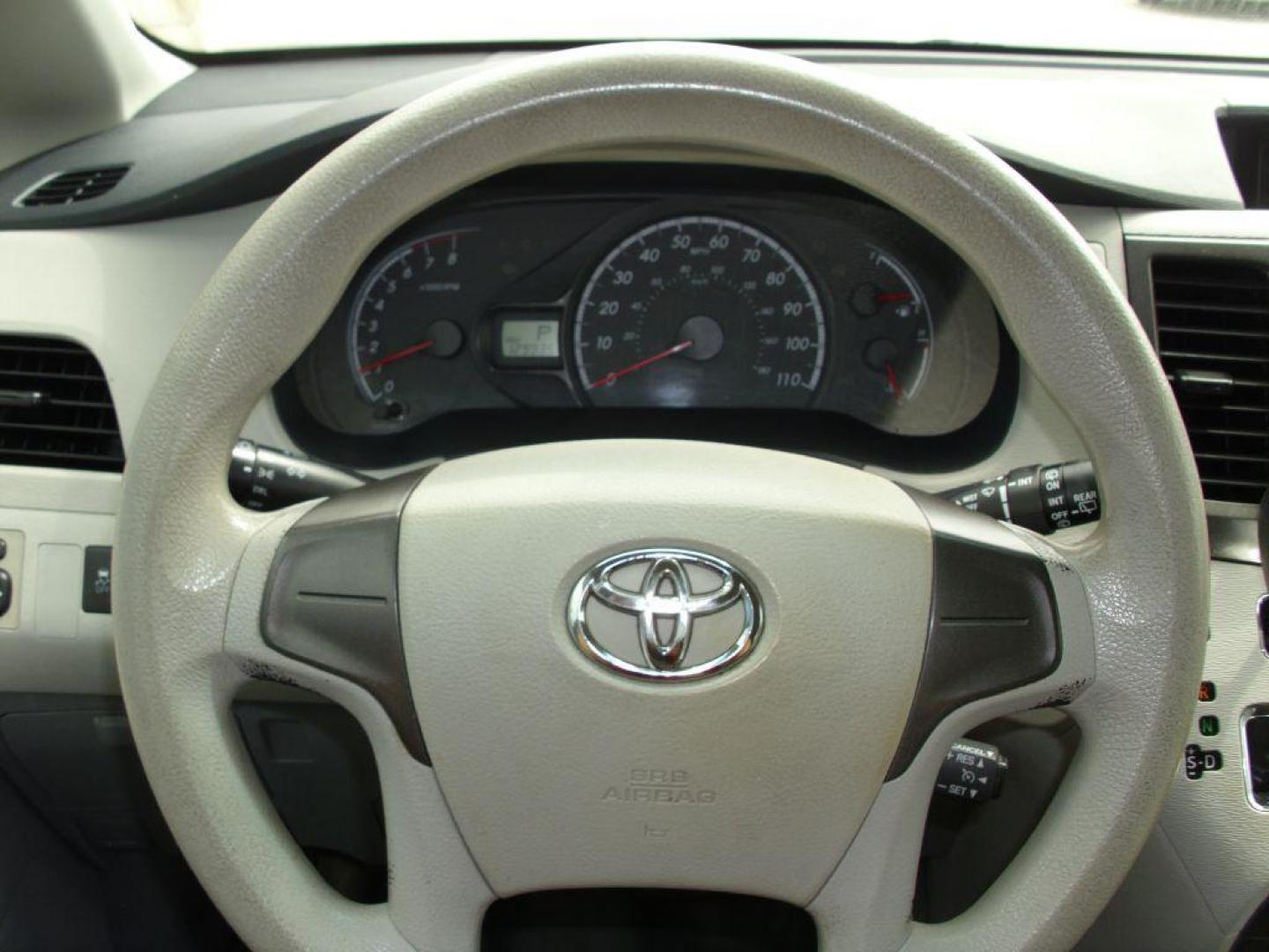 2013 GREEN TOYOTA SIENNA L (5TDZK3DCXDS) with an 3.5L engine, Automatic transmission, located at 2215 Harry Wurzbach Rd , San Antonio, TX, 78209, (208) 269-7240, 29.491415, -98.432098 - ONE OWNER- GREAT FOR FAMILIES and TRAVELING!! Quad Seats; Automatic Transmission; Third Row Seats; Rear Defroster; Traction Control; Cloth Seats; Power Locks; Rear Air Conditioning; Air Conditioning; Power Windows; Power Locks; Power Steering; Tilt Wheel; AM/FM CD/MP3; Satellite; AM/FM CD/DVD; Imm - Photo#18