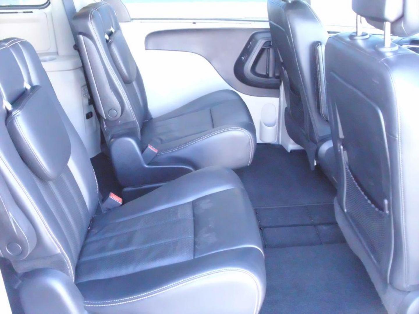 2013 SILVER CHRYSLER TOWN and COUNTRY TOURING L (2C4RC1CG6DR) with an 3.6L engine, Automatic transmission, located at 2215 Harry Wurzbach Rd , San Antonio, TX, 78209, (208) 269-7240, 29.491415, -98.432098 - POWER FOLDING THIRD ROW!! Parking Sensor; Blind Spot Monitor; Convenience Package; Cruise Control; Flex Fuel Vehicle; Fold Away Middle Row; Front Seat Heaters; Heated Steering Wheel; Leather Seats; Power Hatch/Deck Lid; Rear Air Conditioning; Air Conditioning; Power Windows; Power Locks; Power Steer - Photo#11
