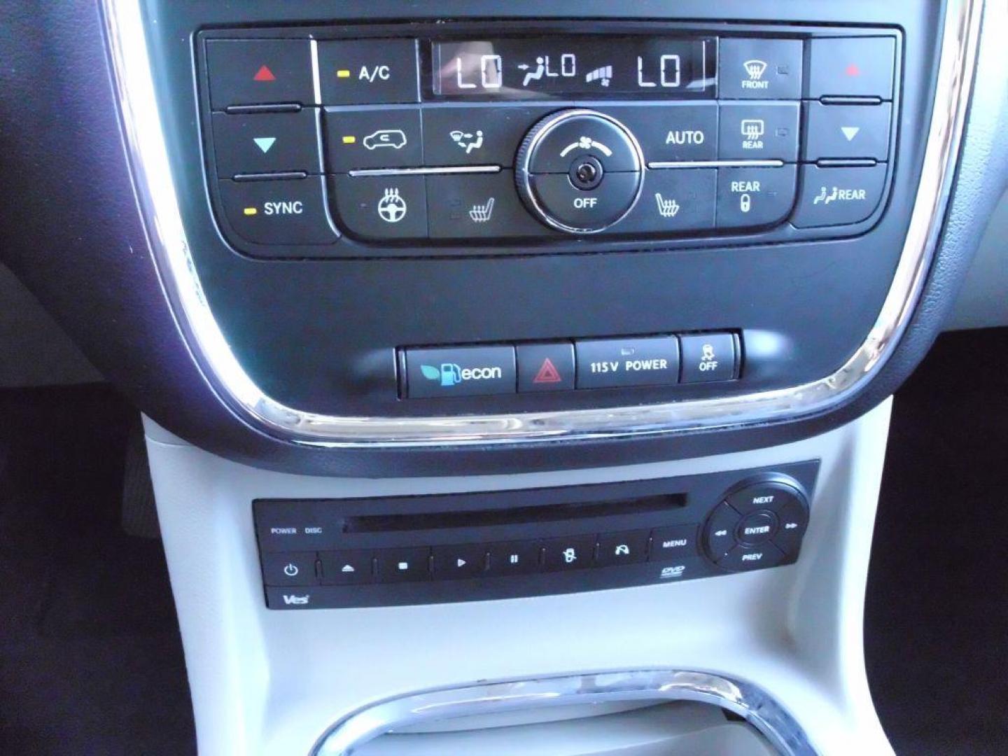 2013 SILVER CHRYSLER TOWN and COUNTRY TOURING L (2C4RC1CG6DR) with an 3.6L engine, Automatic transmission, located at 2215 Harry Wurzbach Rd , San Antonio, TX, 78209, (208) 269-7240, 29.491415, -98.432098 - POWER FOLDING THIRD ROW!! Parking Sensor; Blind Spot Monitor; Convenience Package; Cruise Control; Flex Fuel Vehicle; Fold Away Middle Row; Front Seat Heaters; Heated Steering Wheel; Leather Seats; Power Hatch/Deck Lid; Rear Air Conditioning; Air Conditioning; Power Windows; Power Locks; Power Steer - Photo#25