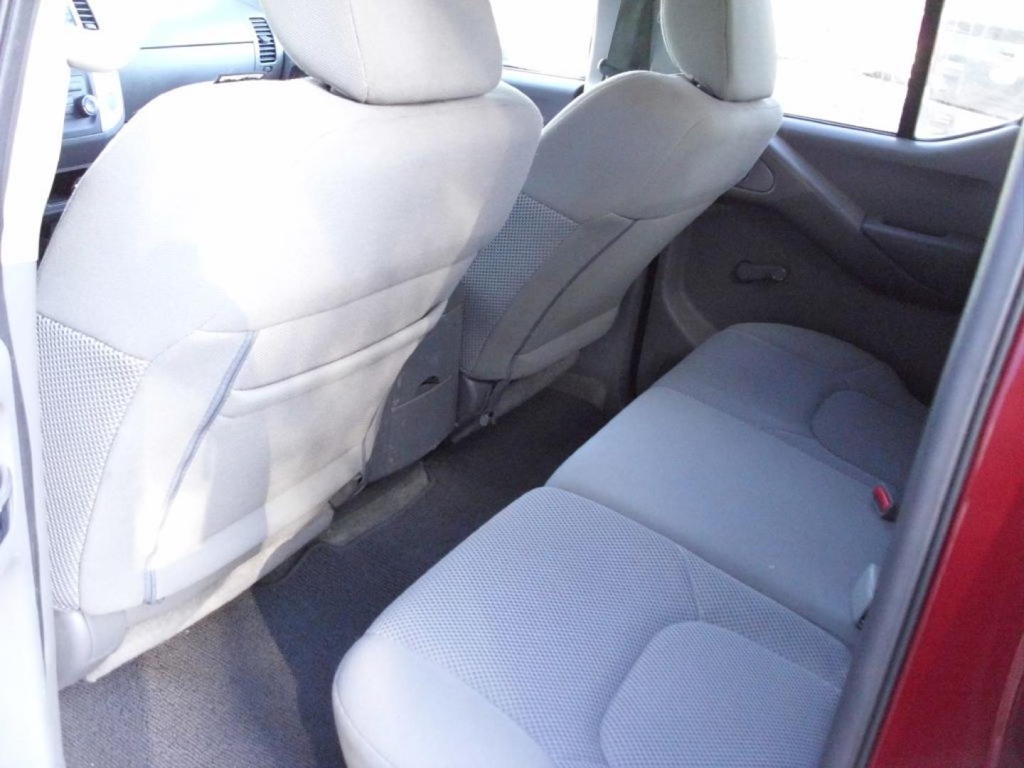 2018 RED NISSAN FRONTIER S (1N6DD0ER3JN) with an 4.0L engine, Automatic transmission - NEW TIRES!! Bluetooth Technology; Cloth Seats; Bed Liner; Rear View Camera; Air Conditioning; Power Windows; Power Locks; Power Steering; Tilt Wheel; AM/FM CD/MP3; Satellite; Immobilizer; Keyless Entry; Dual Front Airbags; Side Airbags; Head Airbags; Rear Head Airbags; Active Seatbelts; Crew Cab; Re- Photo#13