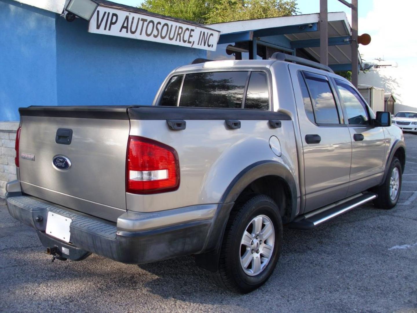 2008 GRAY FORD EXPLORER SPORT XLT (1FMEU31E38U) with an 4.0L engine, Automatic transmission, located at 2215 Harry Wurzbach Rd , San Antonio, TX, 78209, (208) 269-7240, 29.491415, -98.432098 - GREAT TRUCK with Alloy Wheels!! Automatic Transmission; Cloth Seats; Tow Hitch; Running Boards; Air Conditioning; Power Windows; Power Locks; Power Steering; Tilt Wheel; AM/FM CD/MP3; Satellite; AM/FM CD/DVD; Immobilizer; Keyless Entry; Dual Air Bags Front Head and Sides; Active Belts; Sport Utility- Photo#6