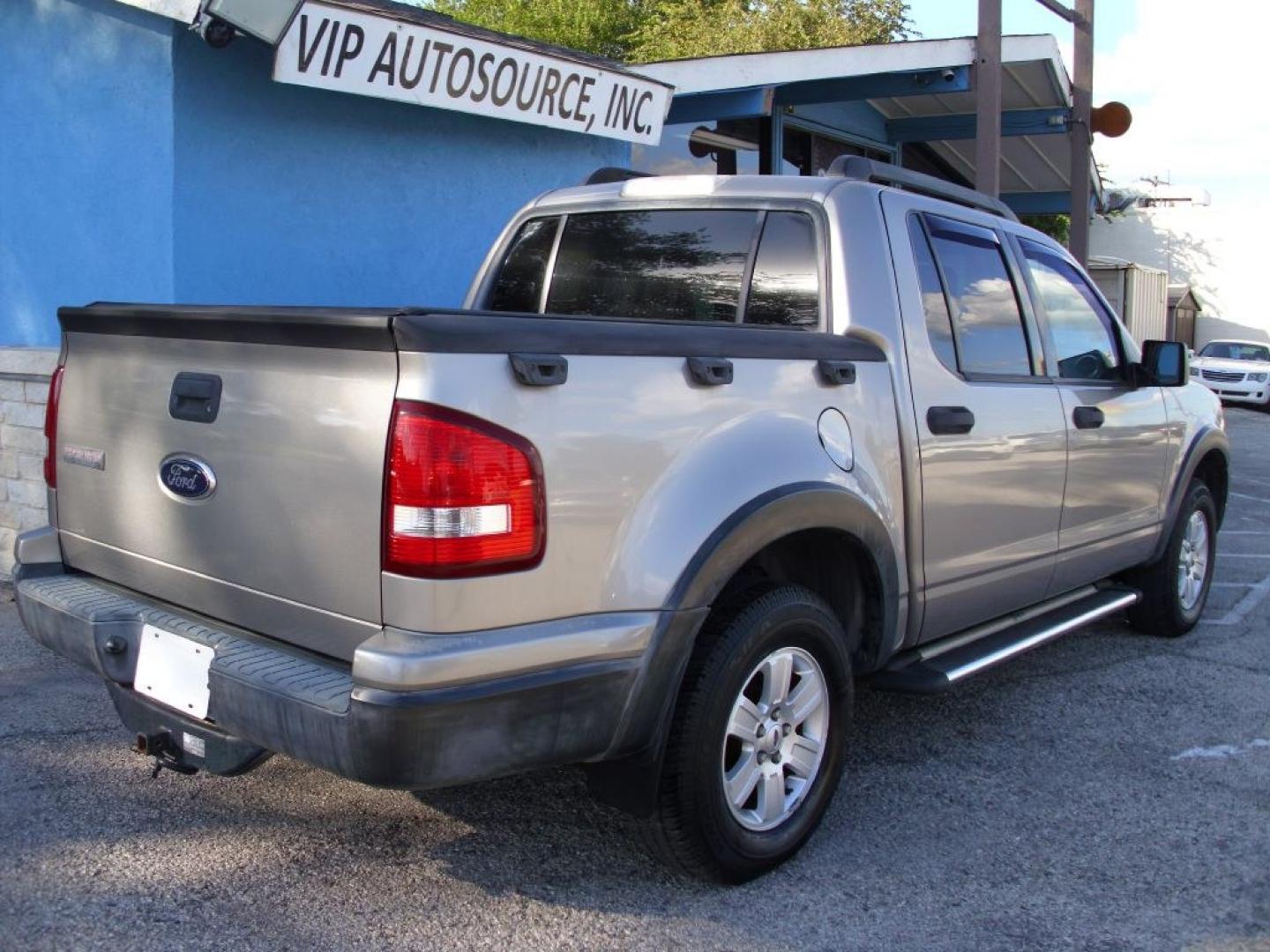 2008 GRAY FORD EXPLORER SPORT XLT (1FMEU31E38U) with an 4.0L engine, Automatic transmission, located at 2215 Harry Wurzbach Rd , San Antonio, TX, 78209, (208) 269-7240, 29.491415, -98.432098 - GREAT TRUCK with Alloy Wheels!! Automatic Transmission; Cloth Seats; Tow Hitch; Running Boards; Air Conditioning; Power Windows; Power Locks; Power Steering; Tilt Wheel; AM/FM CD/MP3; Satellite; AM/FM CD/DVD; Immobilizer; Keyless Entry; Dual Air Bags Front Head and Sides; Active Belts; Sport Utility- Photo#7