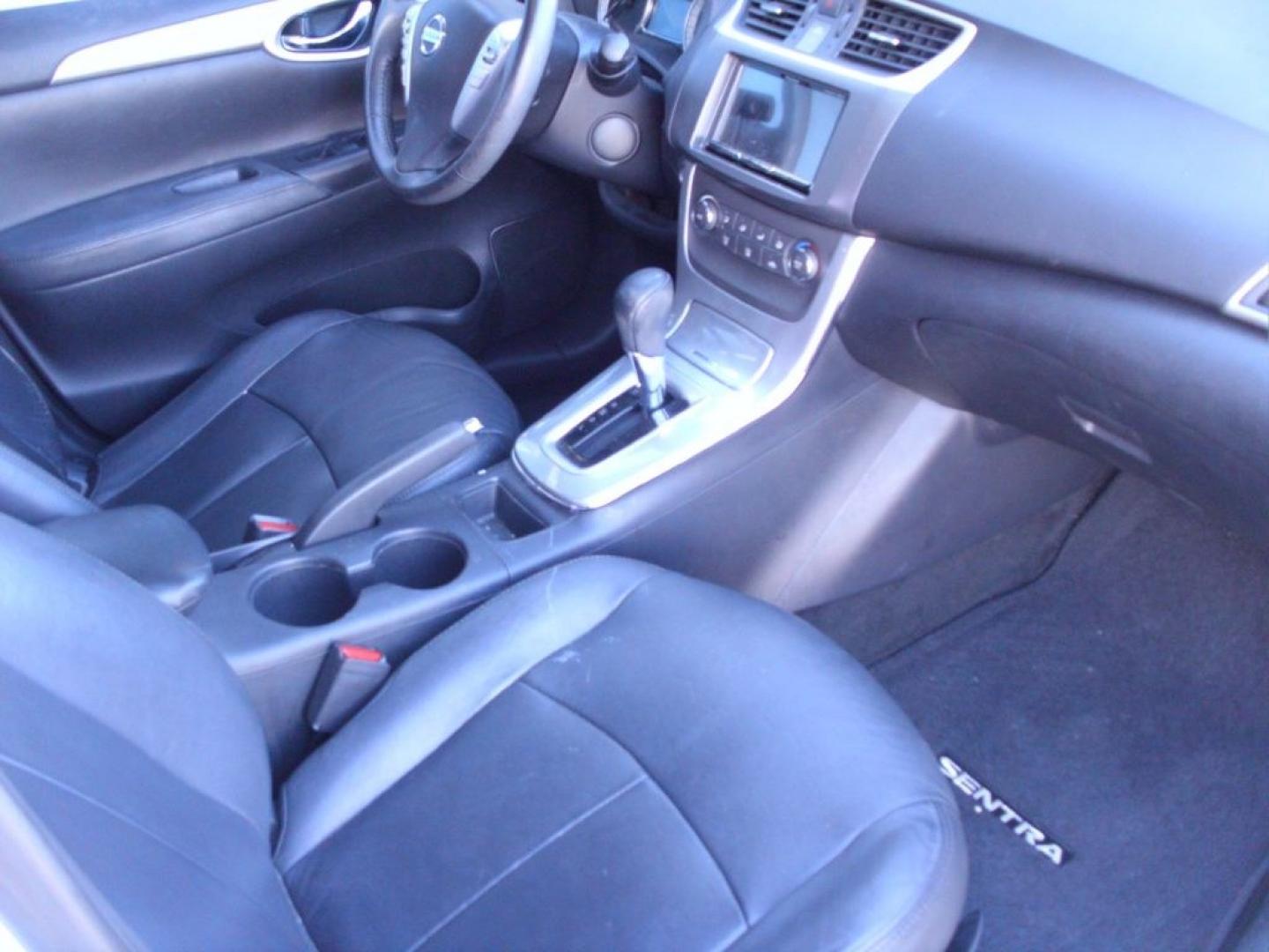 2013 WHITE NISSAN SENTRA S (3N1AB7AP0DL) with an 1.8L engine, Continuously Variable transmission, located at 2215 Harry Wurzbach Rd , San Antonio, TX, 78209, (208) 269-7240, 29.491415, -98.432098- Photo#16